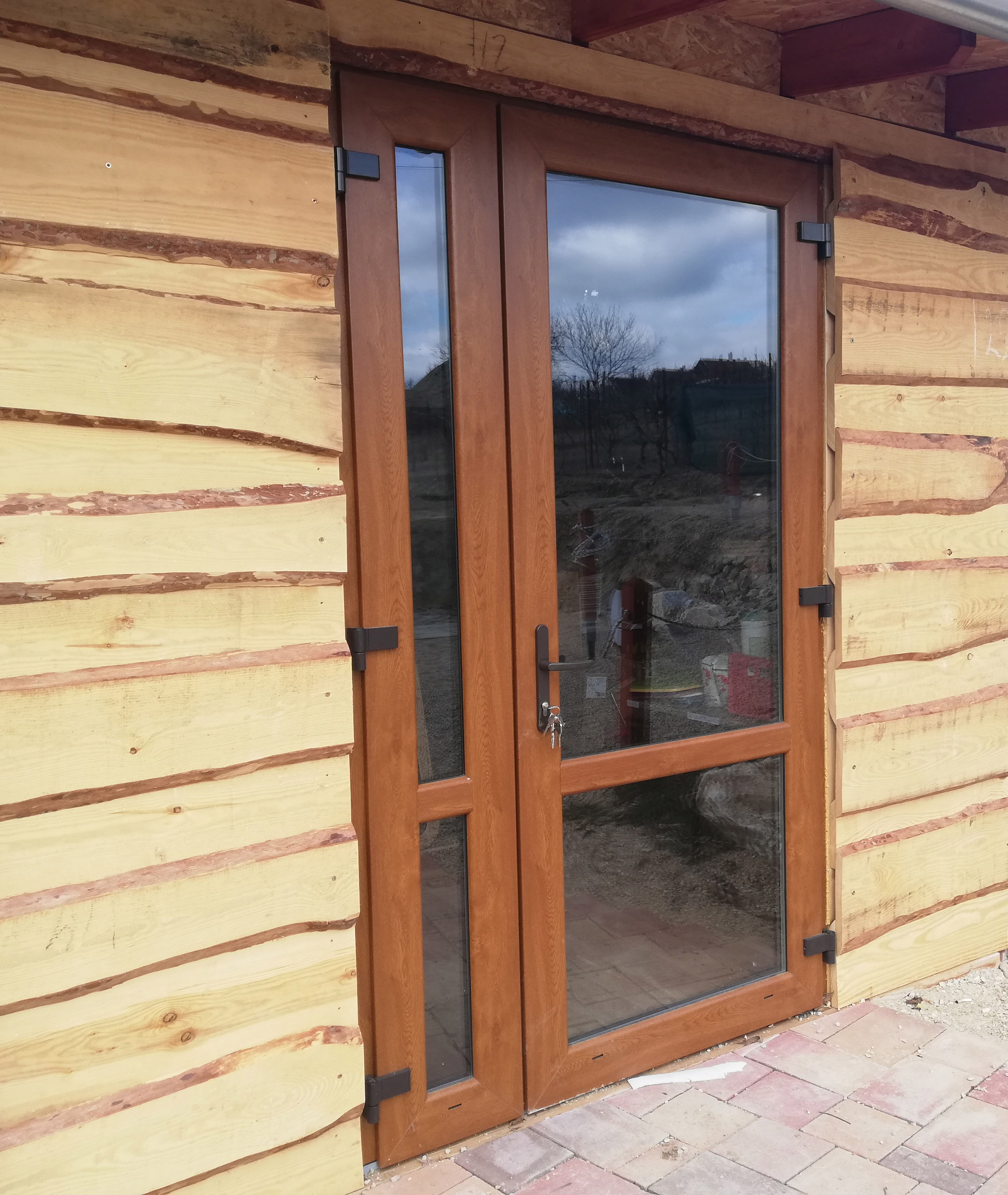 Borovi fenyő FA bejárati ajtó